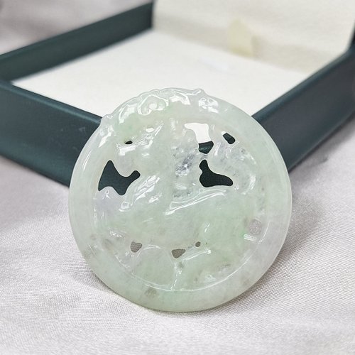 緣圓翡翠 冰感 果綠 鏤空 馬吊墜 牌件 | 天然緬甸玉A貨翡翠