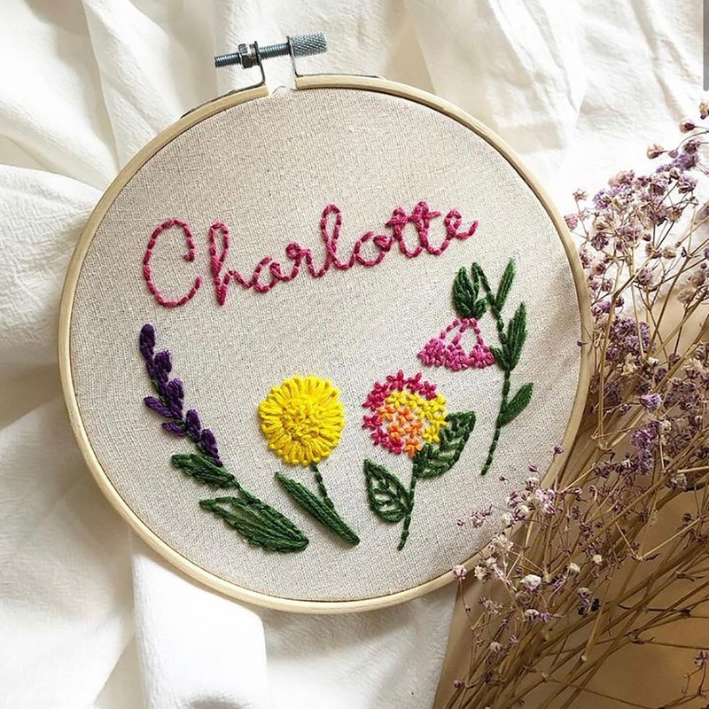 Hong Kong Small Wildflower Hand Embroidery-Customized Name - Customized Portraits - Thread 