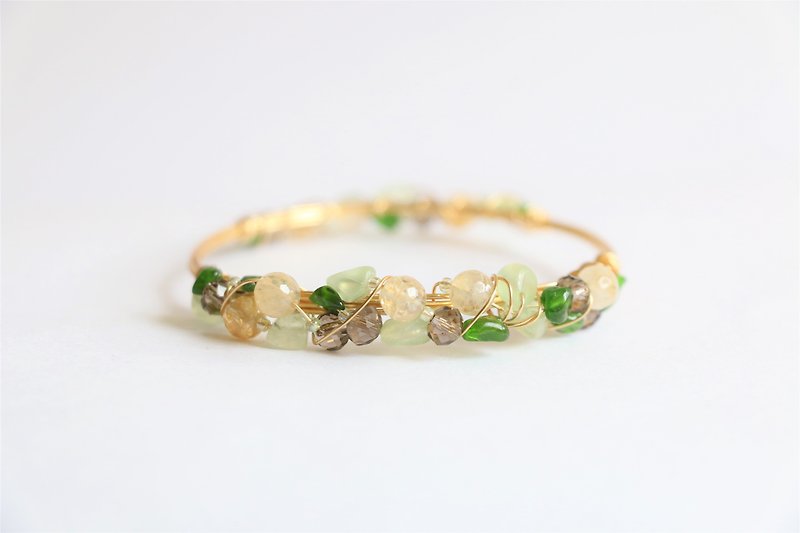 Diopside and citrine wire wrapped bracelet - natural crystal silver bracelet  - สร้อยข้อมือ - เครื่องเพชรพลอย สีเขียว