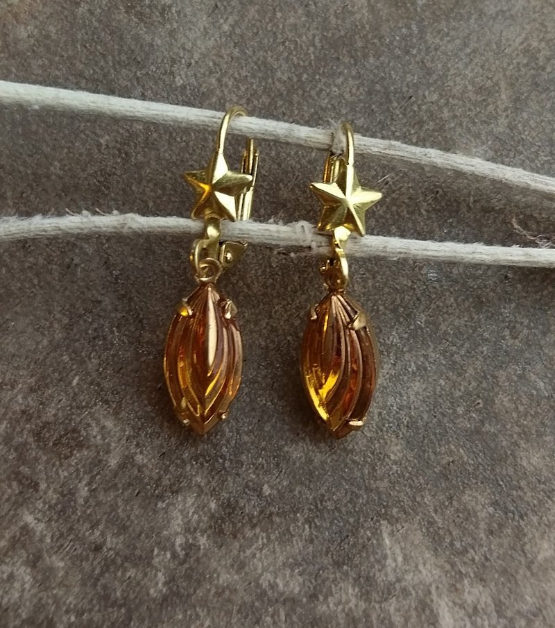 Topaz Gold Glass Earrings with Star Adornment - ต่างหู - โลหะ สีทอง