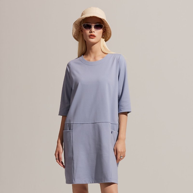 REBOOT Kinetic-Large Pocket Quarter Sleeve Slim Dress-Stormy Blue - ชุดเดรส - เส้นใยสังเคราะห์ สีน้ำเงิน