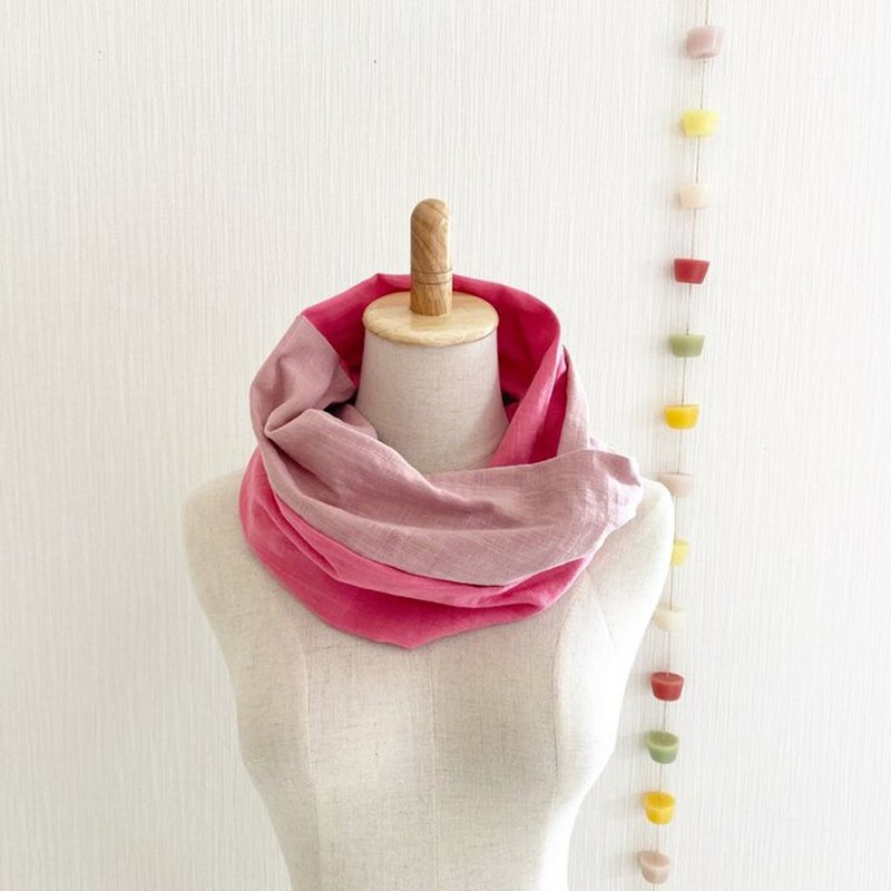 Made in Japan Soft spring / summer snood bicolor dull pink x rose pink - ผ้าพันคอถัก - ผ้าฝ้าย/ผ้าลินิน สึชมพู