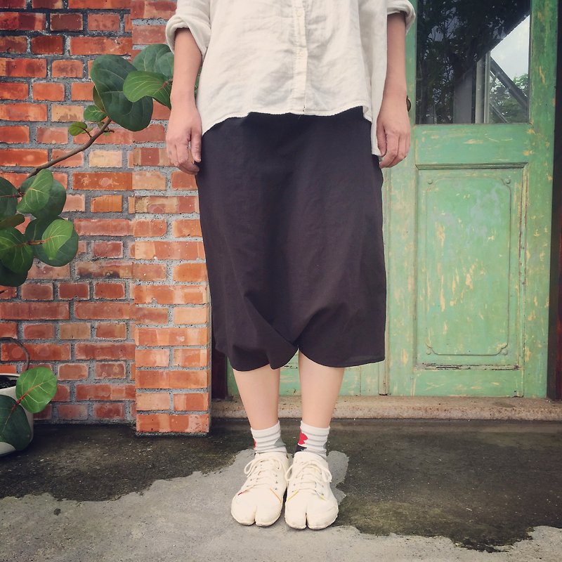 手工自然棉麻材質 日式富士型口袋褲 黑色 - 闊腳褲/長褲 - 棉．麻 黑色