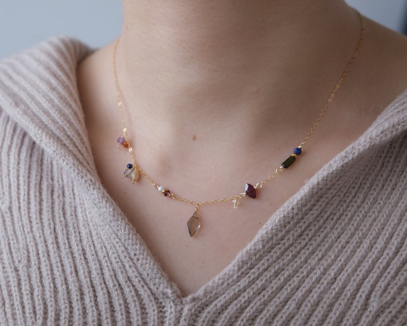 hátíð necklace 天然石チェーンネックレス　スモーキークォーツ ガーネット ラピスラズリ トルマリン　クリスマス　贈り物　プレゼント　ギフト - 項鍊 - 寶石 多色