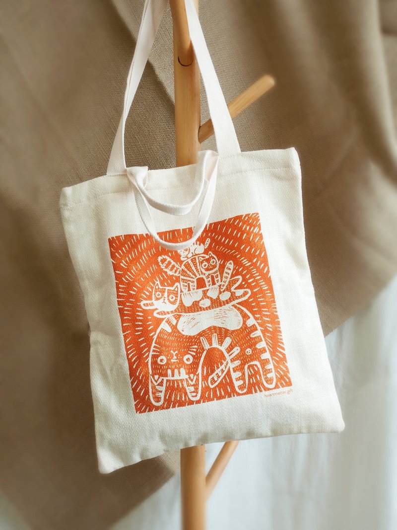 Original design print style cloth bag-cat - Messenger Bags & Sling Bags - Other Materials White