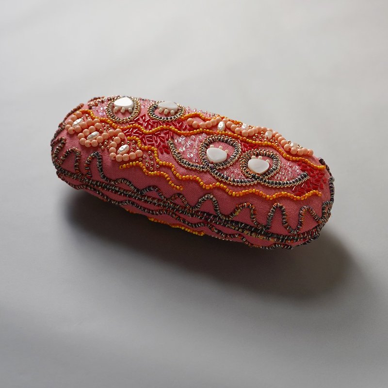 Beaded embroidered glasses case, hard case, double-sided embroidery, salmon pink, gauze - Eyeglass Cases & Cleaning Cloths - Cotton & Hemp Pink