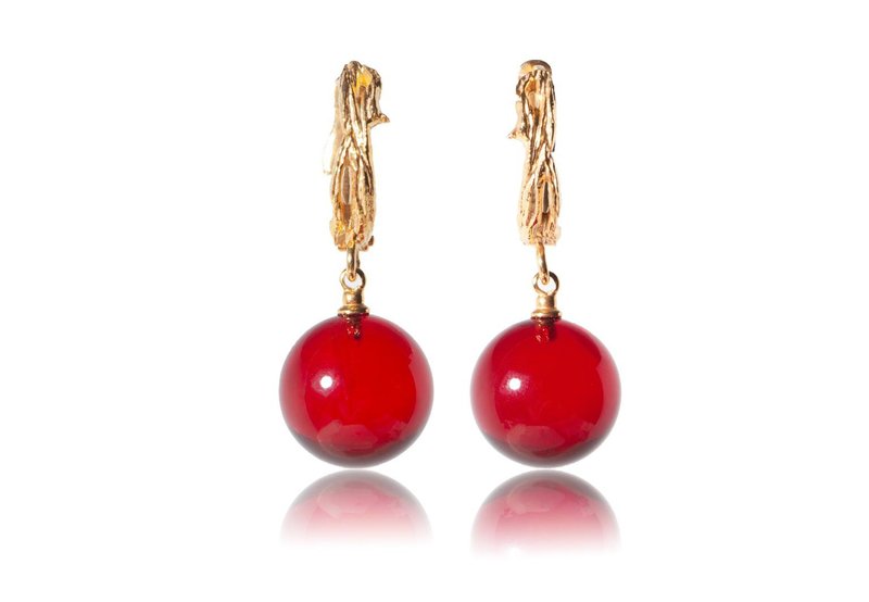 Unique Earrings Crafted from Natural Red Amber, Natural Baltic amber, Amber shop - 耳環/耳夾/耳骨夾 - 半寶石 紅色