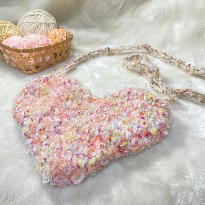 Handmade love woven bag/cute cross-body bag, a must-have for romantic Valentine’s Day gifts/handmade by Guanghan Palace - กระเป๋าแมสเซนเจอร์ - ไฟเบอร์อื่นๆ สึชมพู