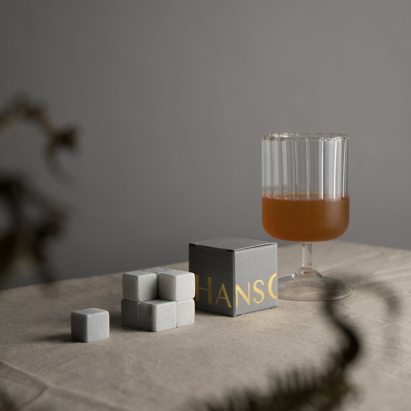 [Boyfriend Gift] Hualien Ice Wine Stone 8 into Marble Ice Brick Wine Glass Wine Vessel Whiskey - Other - Jade White