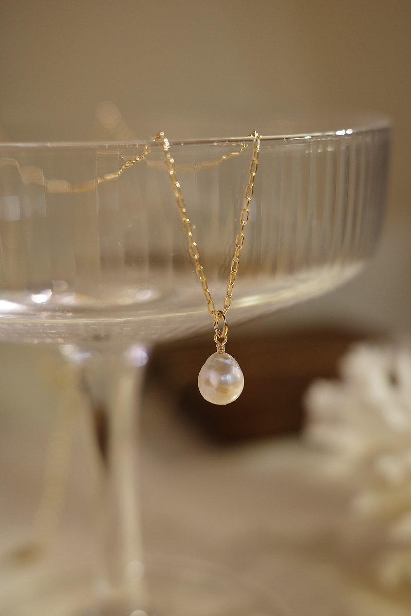 Classic drop pearl necklace 14Kgf - สร้อยคอ - ไข่มุก ขาว