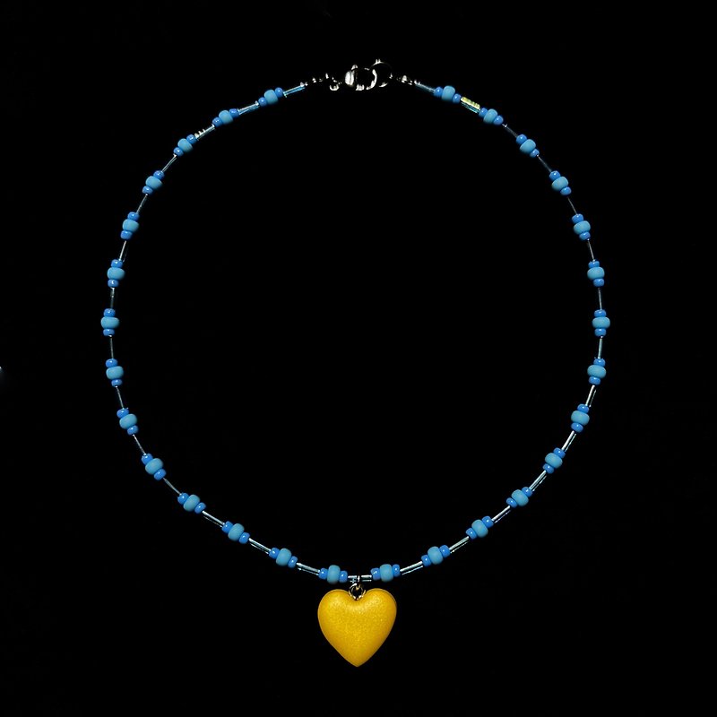 軟陶串珠項鍊 黃藍 愛心項鍊 - 項鍊 - 陶 黃色