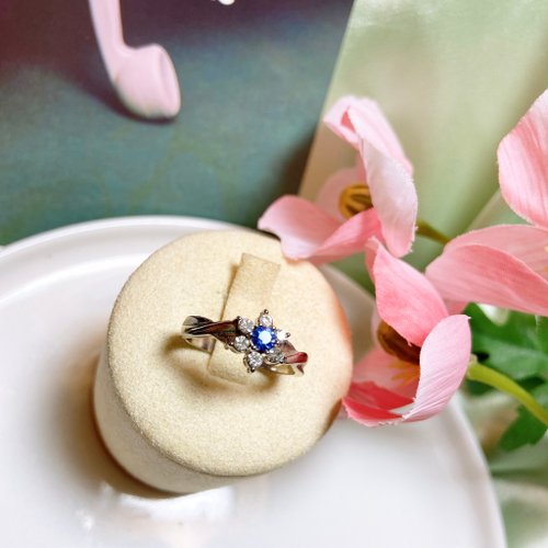 挪亞方舟古董飾品 Vintage Jewelry 【西洋古董飾品】11 璀璨光澤海洋藍星星柔美扭轉鑽 戒指