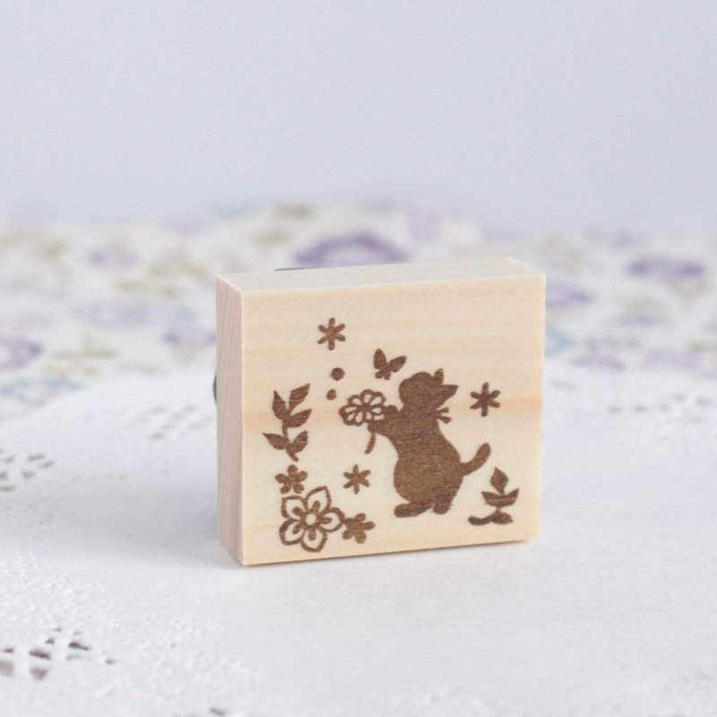 Butterfly and friendly kitten stamp Flower lover - Stamps & Stamp Pads - Rubber Transparent