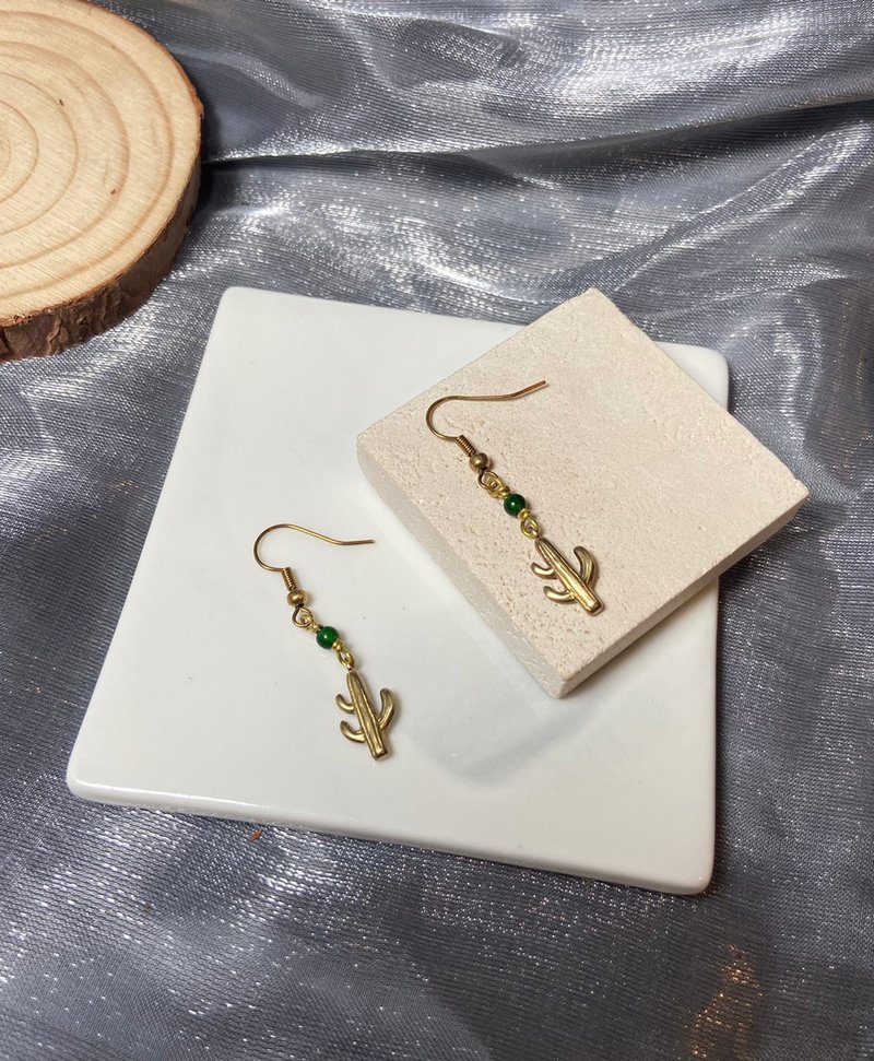 仙人掌黃銅耳環 - 耳環/耳夾/耳骨夾 - 其他金屬 金色