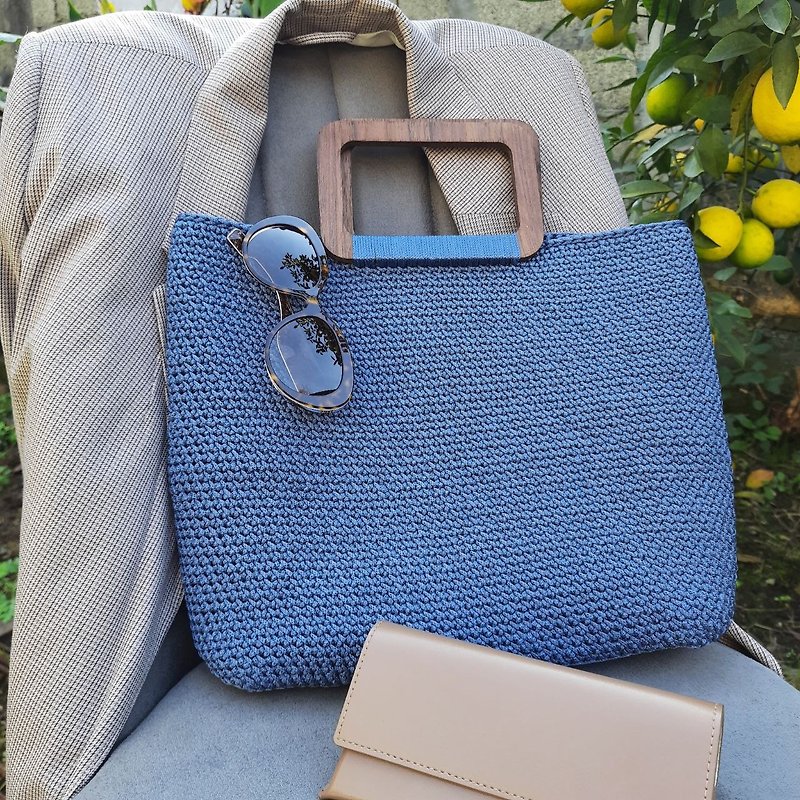 crochet tote bag BLUE MELODY - 手提包/手提袋 - 聚酯纖維 藍色