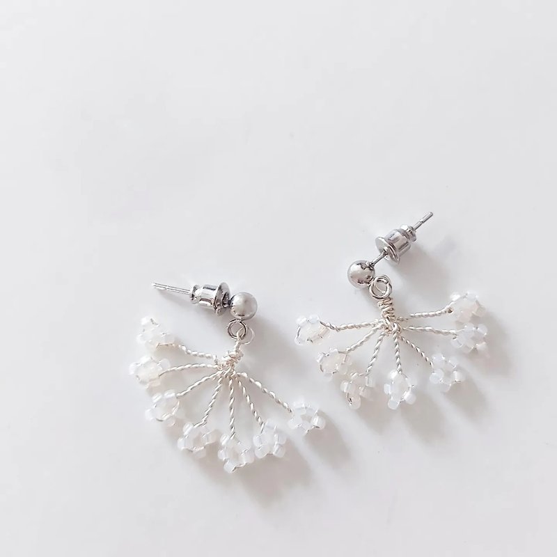 Scalloped Earrings - Earrings & Clip-ons - Other Materials White