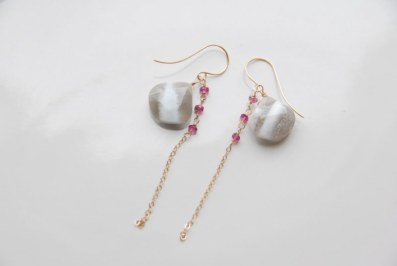 Striped opal and pink tourmaline earrings 14kgf - ต่างหู - เครื่องประดับพลอย สึชมพู