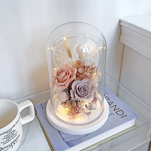 WEIWEI FLOWER 威威花藝設計 母親節禮盒/客製化禮物LED三朵玫瑰永生花玻璃鐘罩-奶茶杏 乾燥花