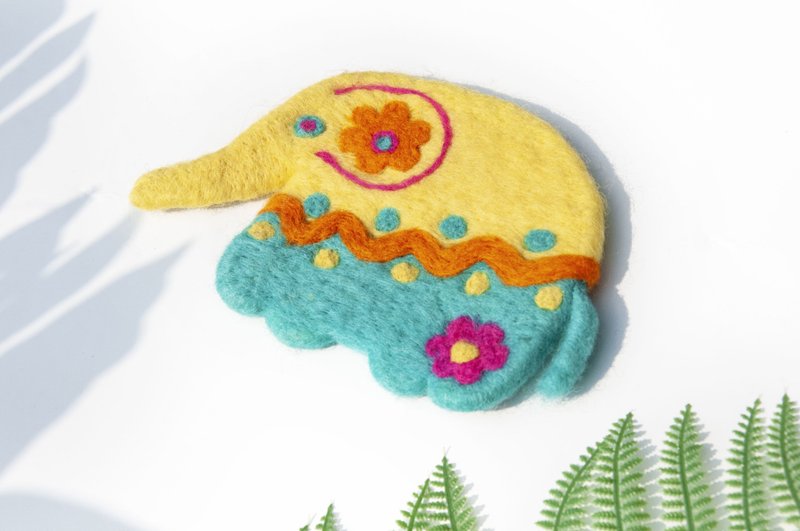 Exchange gifts ethnic forest style wool felt coaster animal wet felt coaster-elephant absorbent coaster - Coasters - Wool Multicolor