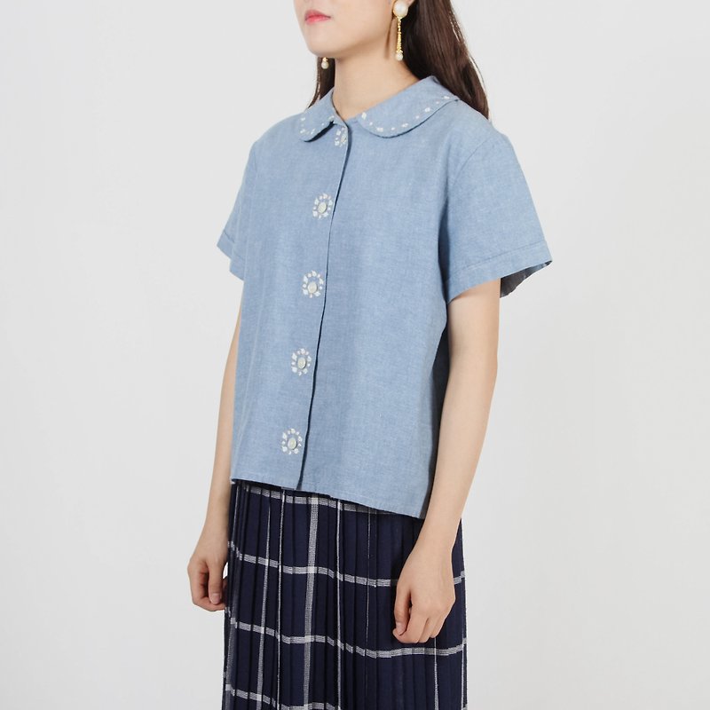 [Egg Plant Vintage] Garland Embroidered Cotton Short Sleeve Vintage Shirt - เสื้อเชิ้ตผู้หญิง - เส้นใยสังเคราะห์ สีน้ำเงิน