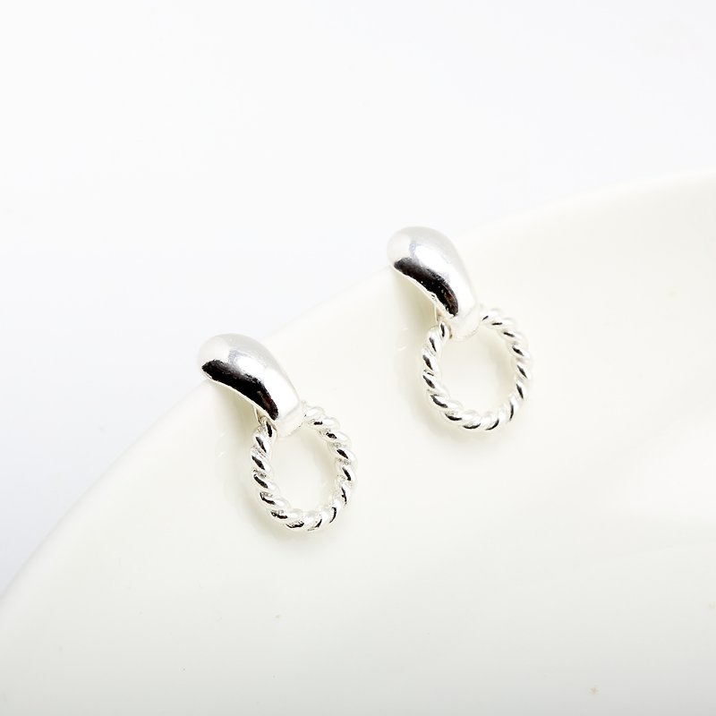 Classic twist s925 sterling silver earrings Valentine's Day gift - Earrings & Clip-ons - Sterling Silver Silver