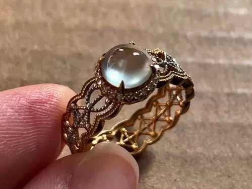 Good Morning Studio 冰種翡翠天然翡翠A玉班指披指指環 • 18k金蕾絲翡翠戒指
