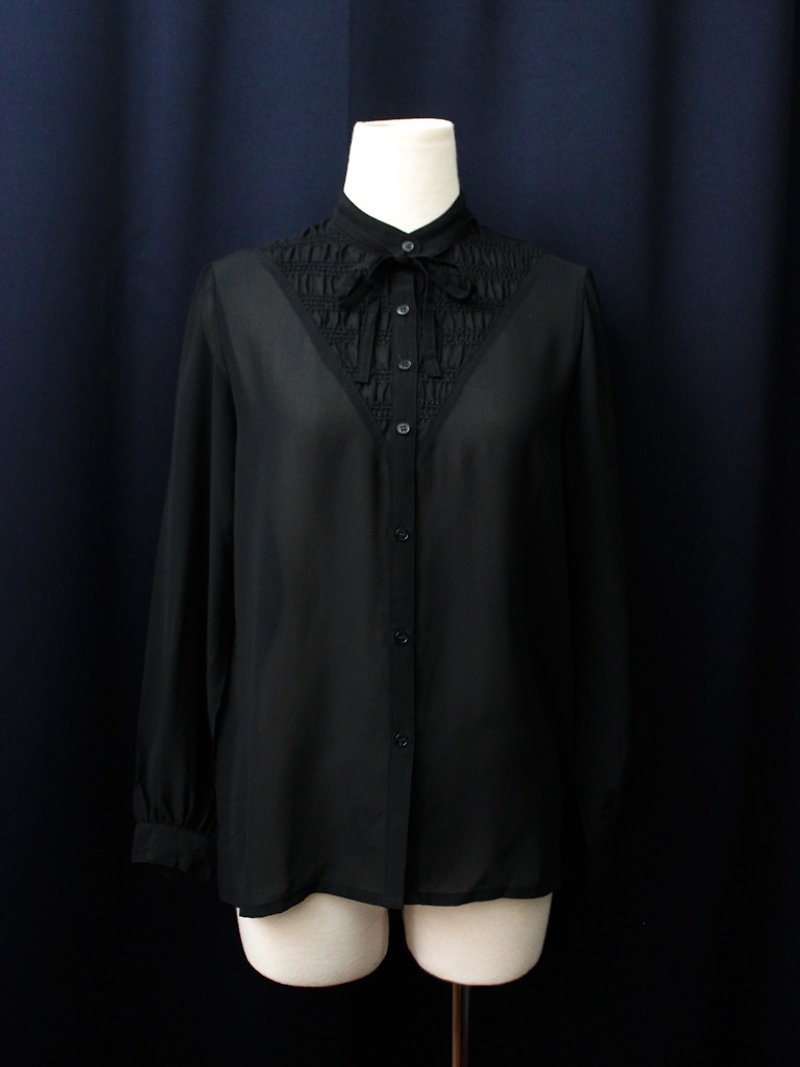 [RE0215T1765] Nippon elegant minimalist black long-sleeved shirt vintage - เสื้อเชิ้ตผู้หญิง - เส้นใยสังเคราะห์ สีดำ