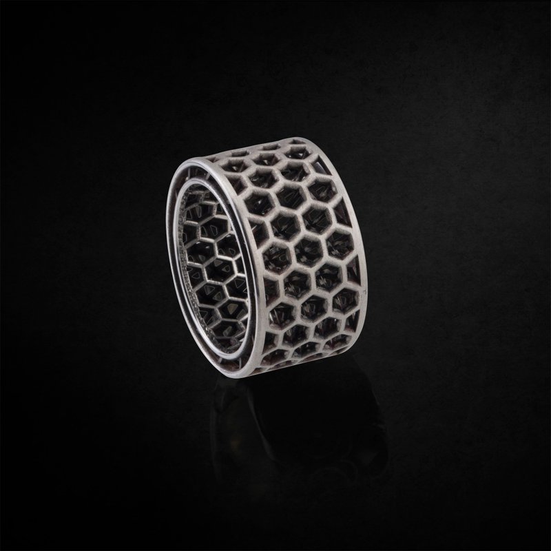 Araña Handmade 925k Oxidized Sterling Silver Statement Ring - 戒指 - 純銀 