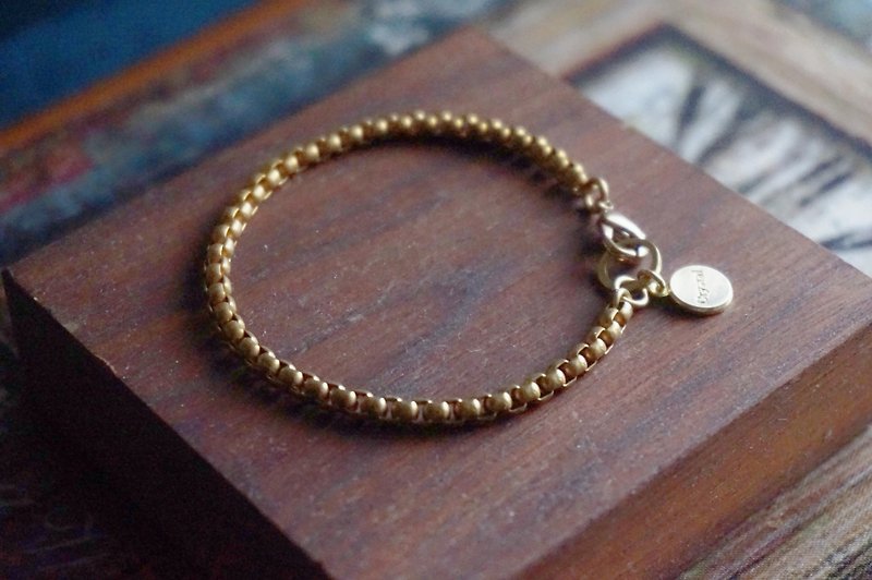[Neutral] Time-based retro Bronze Bracelet - สร้อยข้อมือ - ทองแดงทองเหลือง สีนำ้ตาล