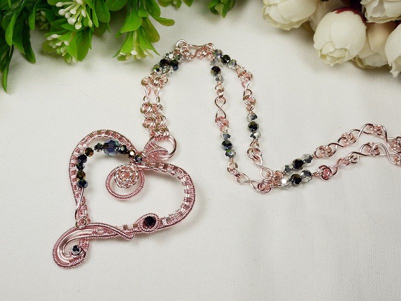 Deep love - Necklaces - Other Metals Pink