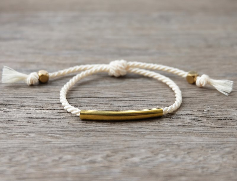 Cream twisted rope with brass tube bracelet - สร้อยข้อมือ - วัสดุอื่นๆ ขาว