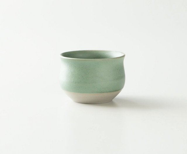 Jade Leaf Matcha Traditional Porcelain Tea Bowl with Pour Spout - Hand Made Porcelain with White Matte Glaze - for Perfectly Whisked Matcha Green