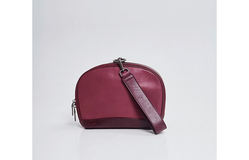 Round metal ring curved packet wine red - Clutch Bags - Genuine Leather Red
