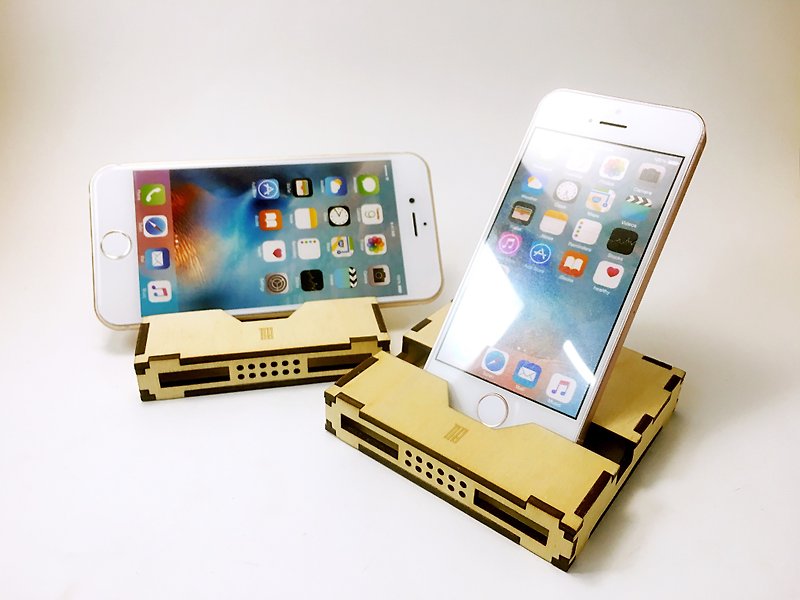 Wooden feel portable speaker phone holder/customized/mobile phone holder/wedding/Christmas gift/graduation gift - เคส/ซองมือถือ - ไม้ สีนำ้ตาล