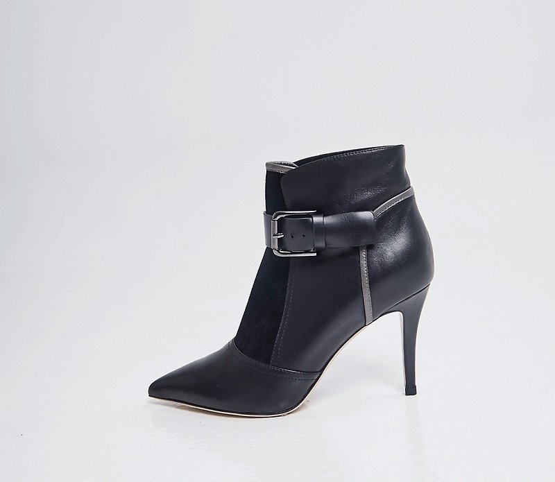 Stitched stretch leather stiletto ankle boots black - รองเท้าส้นสูง - หนังแท้ สีดำ