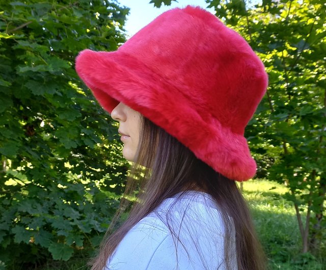 Red ruby faux fur bucket hat. Stylish fluffy hat for festivals and every day. Shop ALLApparelArt Hats Caps Pinkoi