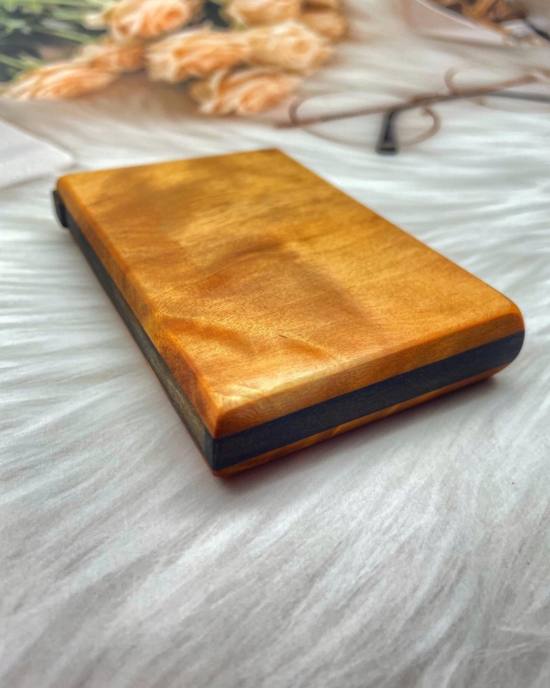 【Father's Day gift】Customized gift Huang hand-made Taiwan cypress tree tumor business card box - Card Holders & Cases - Wood Brown