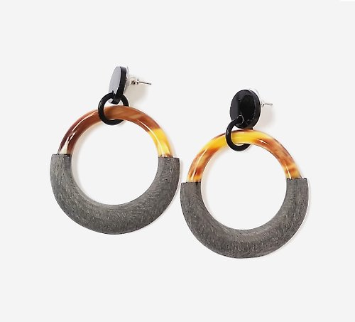 AnhCraft Matte earrings handmade from buffalo horn