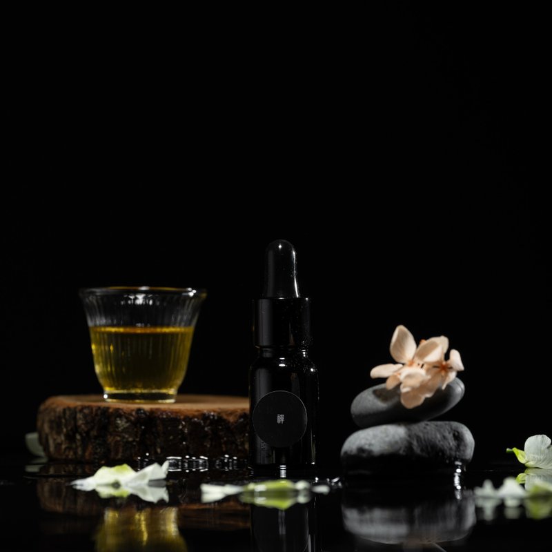 Zen-Green Tea Fragrance Essential Oil 10ML - น้ำหอม - น้ำมันหอม สีดำ