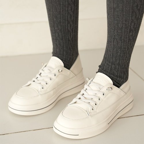 SPUR PRE-ORDER SPUR Blair sneakers 運動鞋 SA9018 White