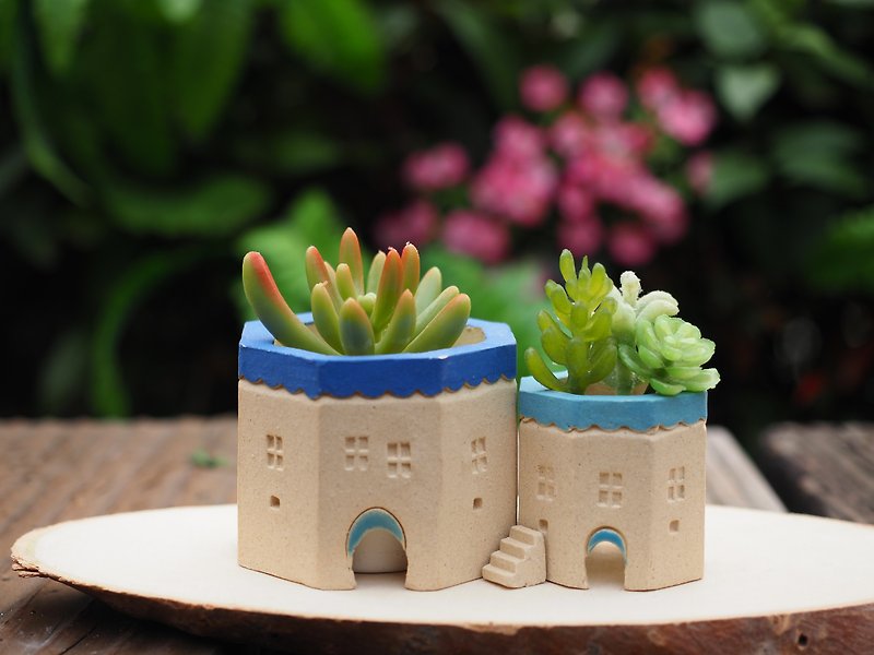 Handmade Ceramic planter, set of 3 - Items for Display - Pottery 