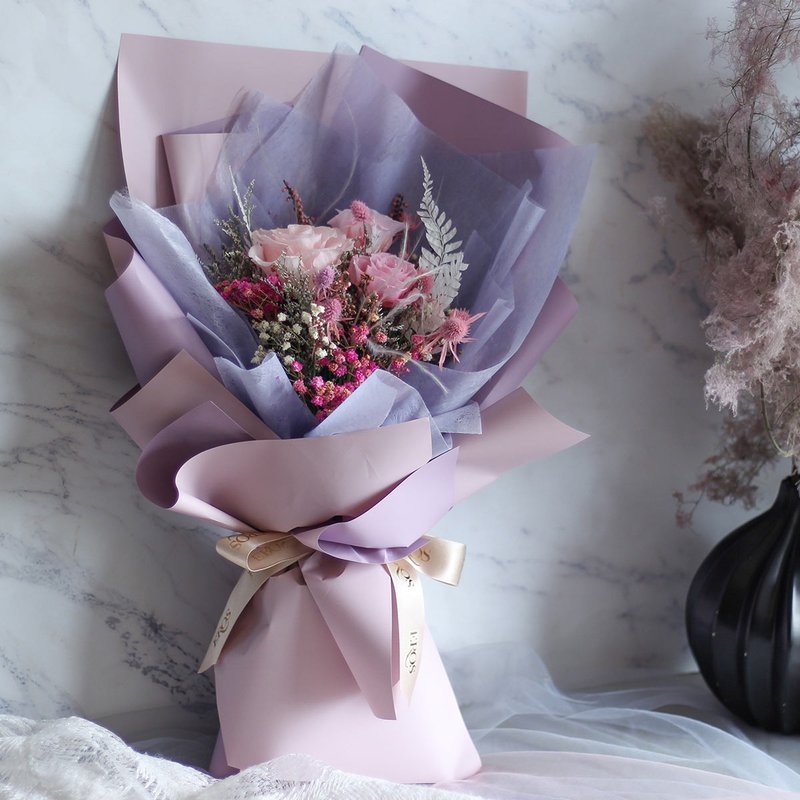 客製畢業花束 永生玫瑰花束 乾燥花花束 告白求婚花束 - 乾燥花/永生花 - 植物．花 多色