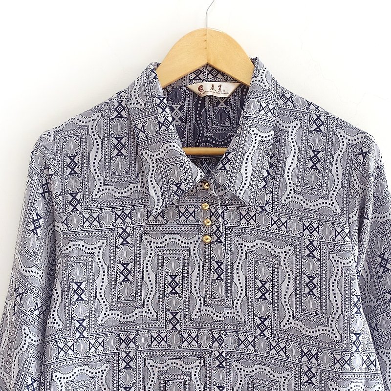 │Slowly│ Knitting - Vintage shirts │vintage. Vintage. - Women's Shirts - Polyester Multicolor