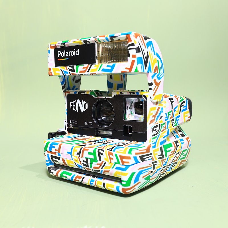 【Polaroid雜貨店】Polaroid 600 型 Fendi 寶麗來 拍立得 - 其他 - 塑膠 多色