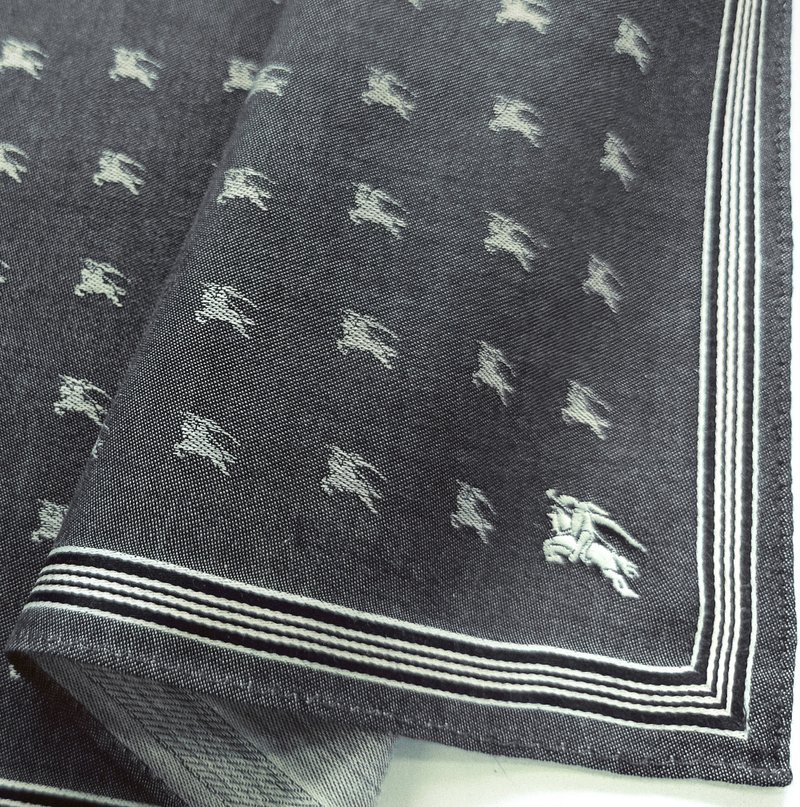 Burberry Vintage Handkerchief Bluish Gray Monogram Logo 18 x 18 inches. - 手帕 - 棉．麻 灰色