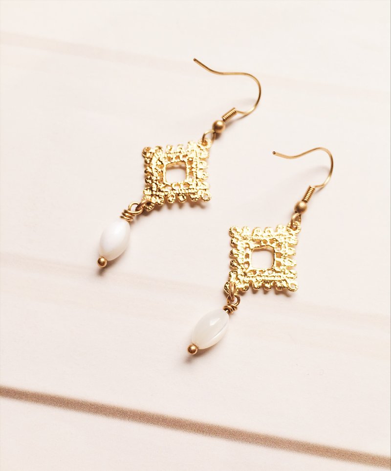 ❈La Don pull winter ❈ - brass earrings - fang lace - Earrings & Clip-ons - Other Metals Gold