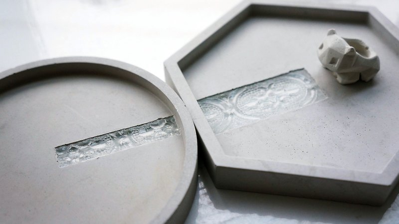 ベゴニアフラワーセメントコースター|セメントとベゴニアフラワーグラス（限定印刷-台湾で設計および製造） - コースター - コンクリート グレー