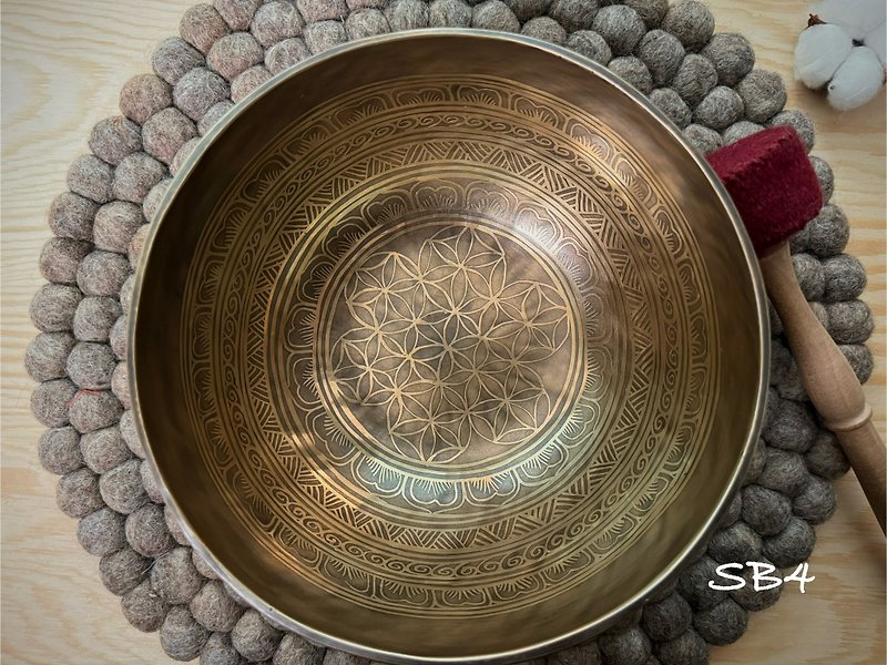 Himalayas. The ultimate healing singing bowl. Fully handmade flower of life. The six-character true skill suppresses the hand. Heightened version - Items for Display - Other Metals 