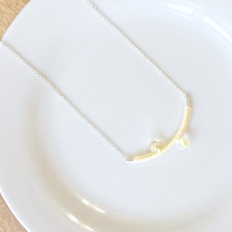 YuThing | Vine Curve Floss Silver Dainty Necklace (lemon yellow) - Necklaces - Other Metals Yellow