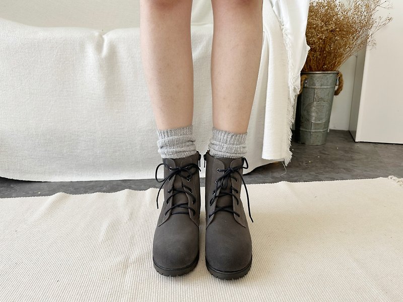 【Sunny after the rain】3M Waterproof Boots - black - รองเท้าบูทสั้นผู้หญิง - หนังแท้ สีเทา